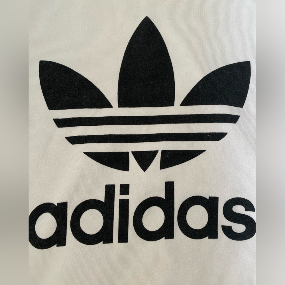 White adidas sweatshirt with pockets - Picture 3 of 3